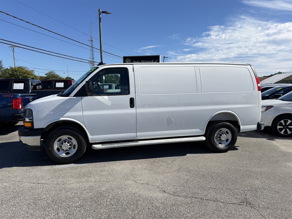 2025 Chevrolet Express Cargo