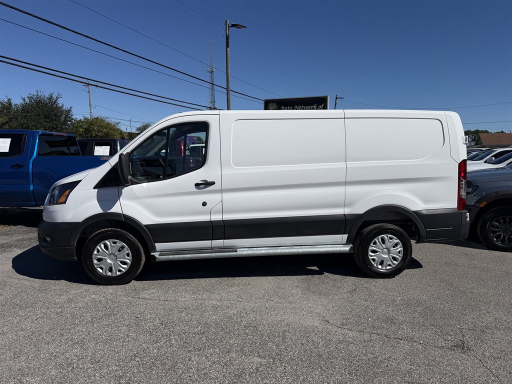 2025 Ford T250 Vans